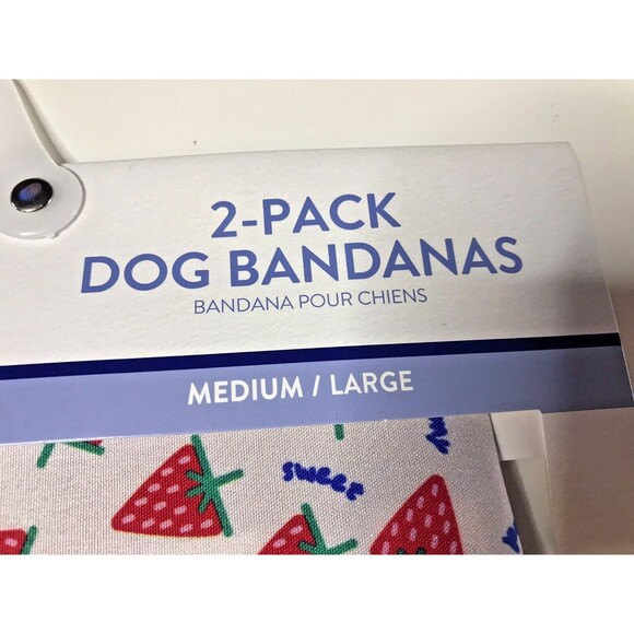 New Top Paw Dog Bandanas Set Strawberries Blue Plaid Pet Clothing 2-Pack - Picture 2 of 5